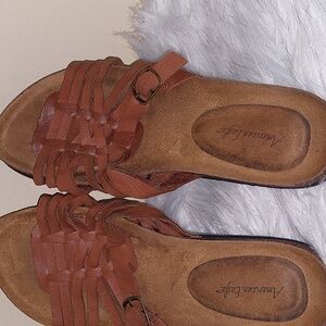 Ladies brown slides